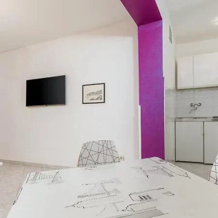 Apartment Seaside 065 By Guide *