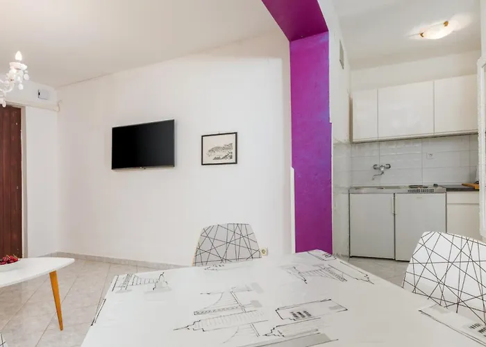 Apartment Seaside 065 By Guide *